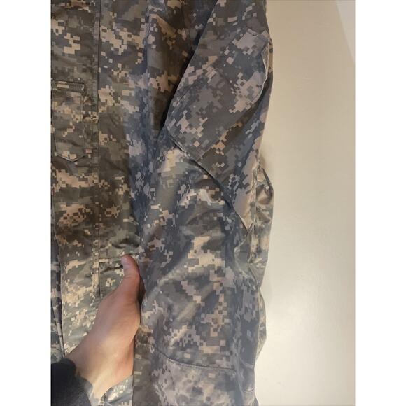 US Military Cold Weather Camouflage Parka Universal Camo Medium Long Gore Tex - Picture 7 of 8